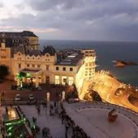 Apartament Biarritz, Hyper Centre, 50m Plages, Wifi